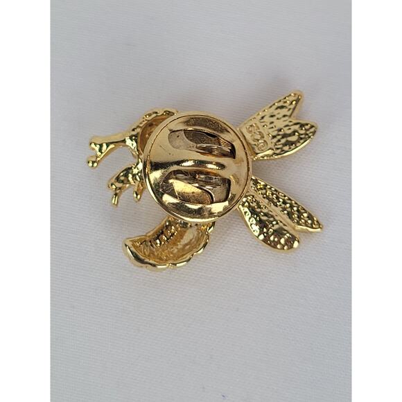 Vintage SC Signed Gold Tone Bee with Green CZ Eyes Brooch Shoulder Pin - Picture 3 of 5
